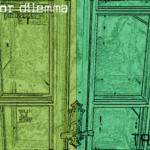 Front Door Dilemma (09) - uso-privato